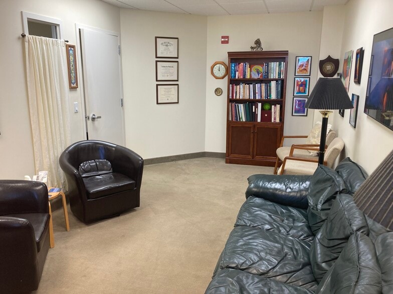 More Photos Of 6120 Brandon Ave, Springfield Medical For Sale