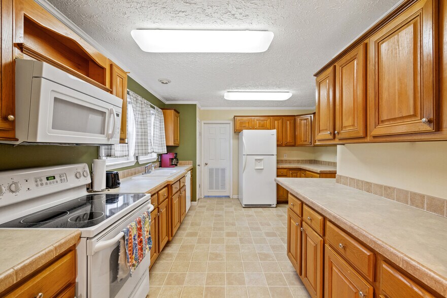 More Photos Of 2374 Murphy Fork Rd, Hazel Green Lodge Meeting Hall For Sale