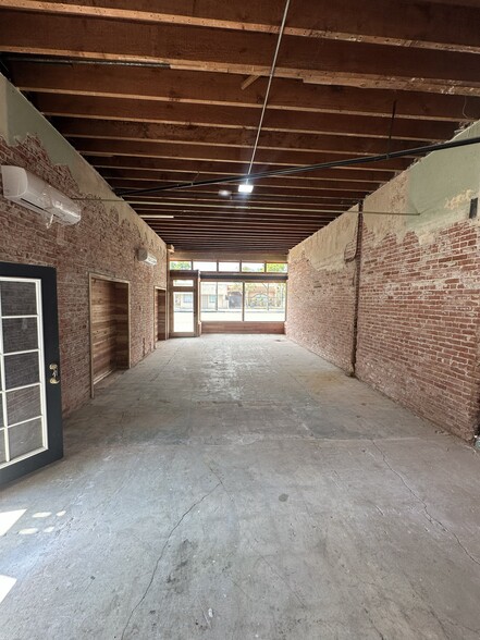 More Photos Of 604-606 W Lincoln Ave, Anaheim Storefront Retail Residential For Lease