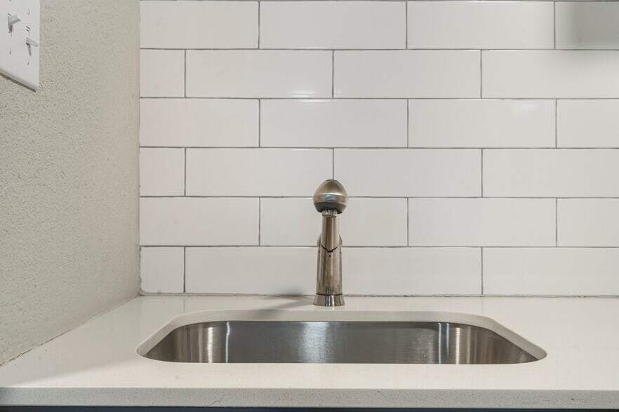 More Photos Of 2618 E 8th St, Tulsa Apartments For Sale