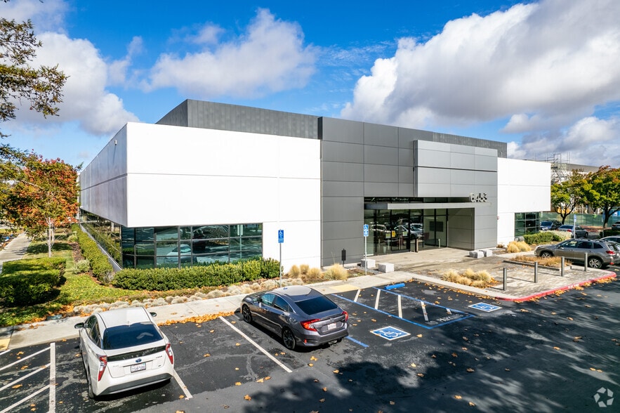 More Photos Of 6473 Kaiser Dr, Fremont Research And Development For Lease