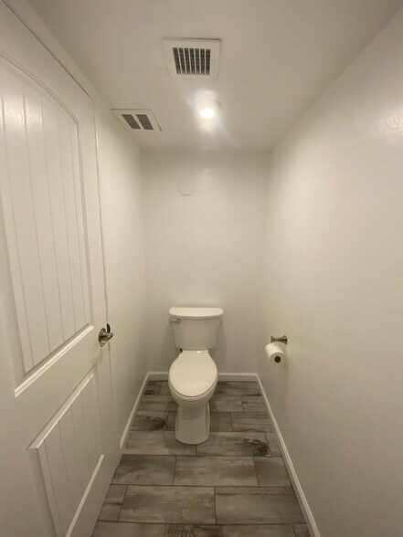 More Photos Of 1157-1197 E Fry Blvd, Sierra Vista Storefront For Lease