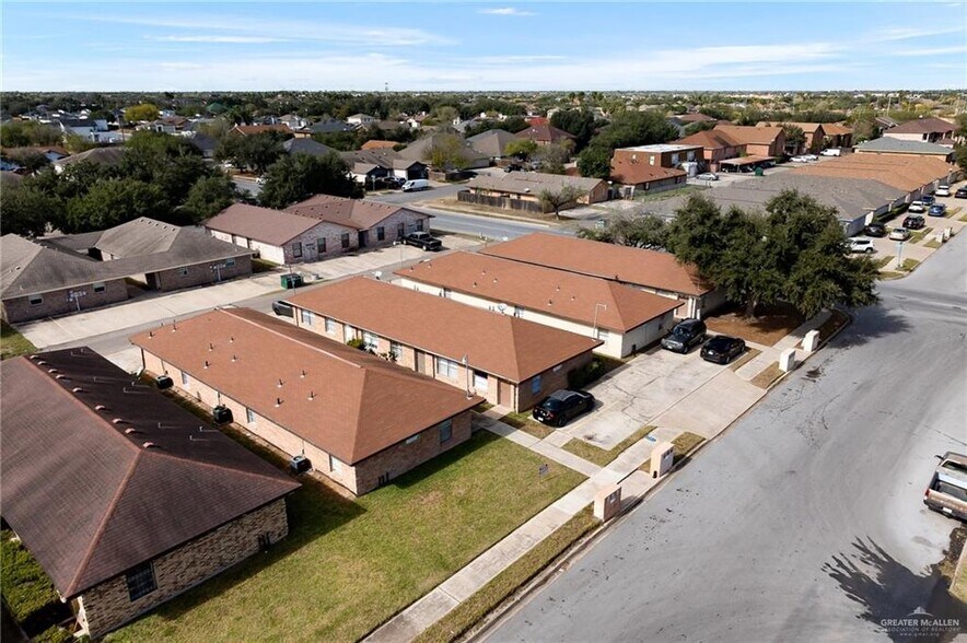 More Photos Of 2800 N 30th St, McAllen Apartments For Sale