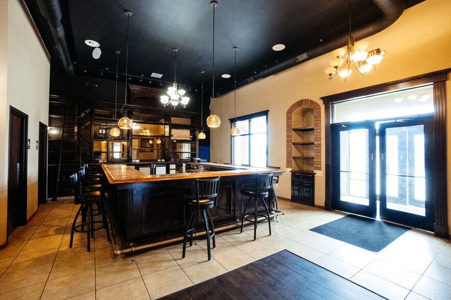 More Photos Of 525 N Peters Ave, Fond Du Lac Unknown For Lease