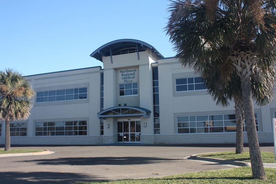 Primary Photo Of 13725 Northwest Blvd, Corpus Christi Medical For Lease