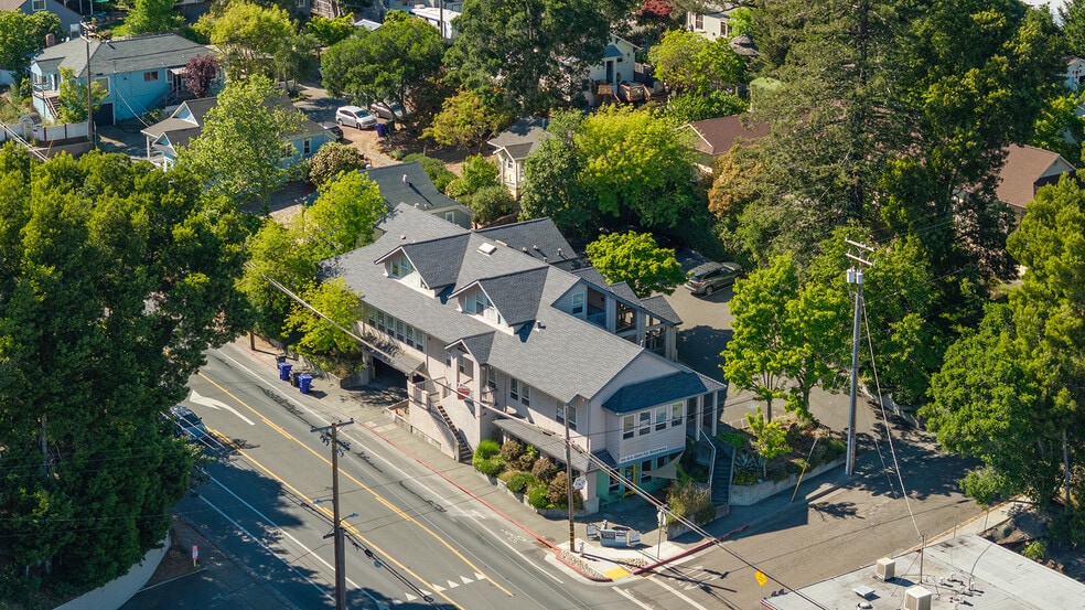 Primary Photo Of 7300 Healdsburg Ave, Sebastopol Office For Sale