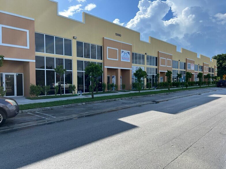 More Photos Of 13080 SW 248th St, Homestead Flex For Lease