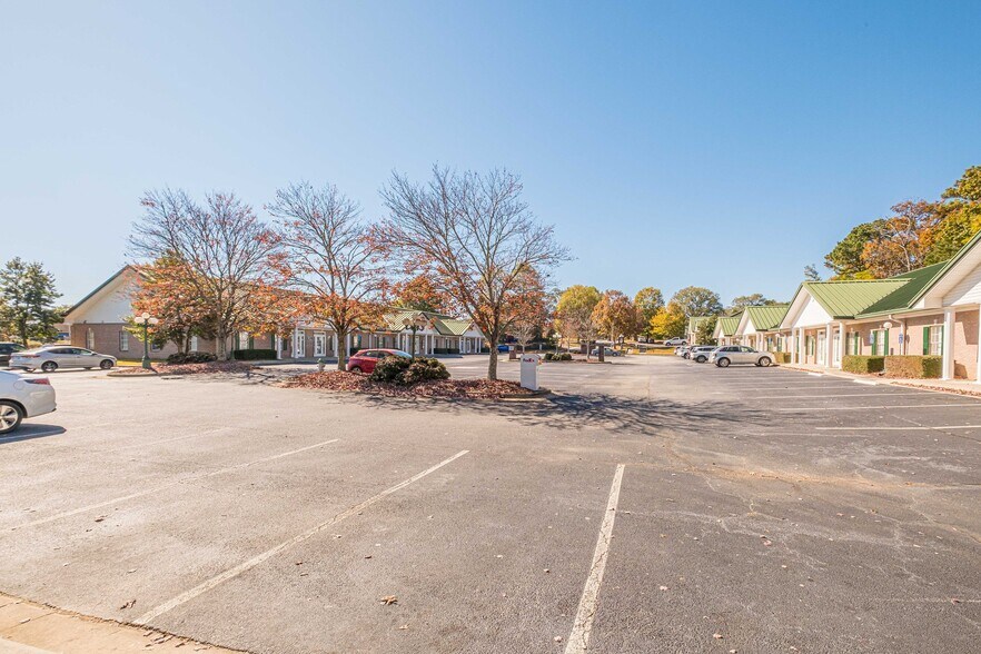 More Photos Of 131 Lee Byrd Rd, Loganville Office For Sale