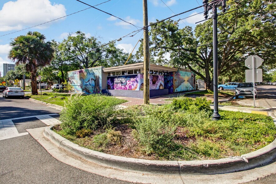 More Photos Of 1503 Oak St, Jacksonville Medical For Sale