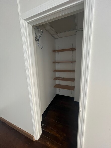 More Photos Of 36 Lasalle Rd, West Hartford Storefront Retail Office For Lease