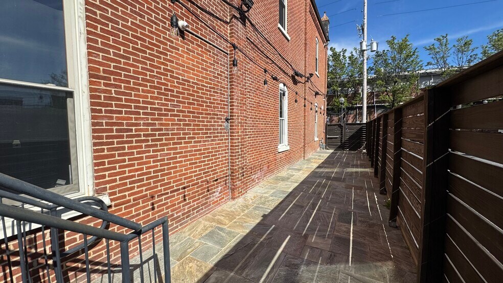 More Photos Of 215-217 Broadway, Bethlehem Restaurant For Lease