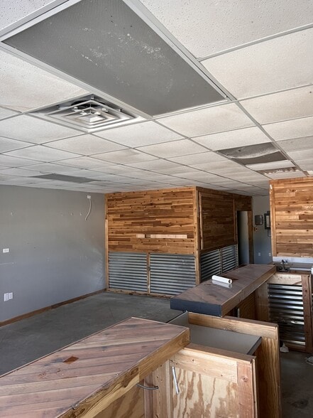 More Photos Of 12509 N Saginaw Blvd, Fort Worth Light Distribution For Lease