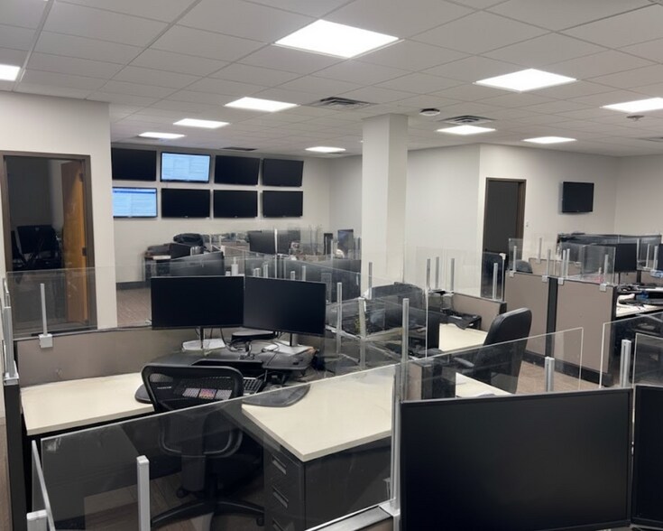 More Photos Of 3511 NE 22nd Ave, Fort Lauderdale Office For Lease