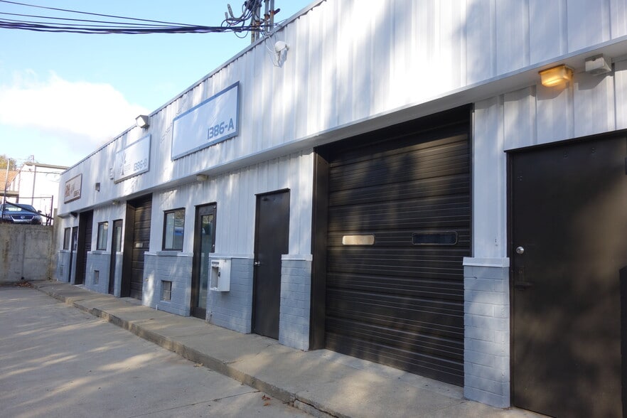 More Photos Of 1388 Chattahoochee Ave, Atlanta Light Distribution For Lease