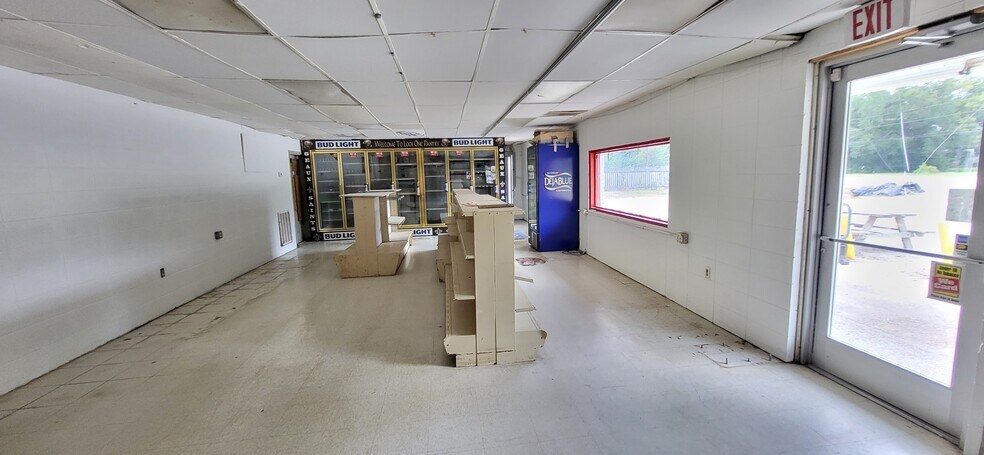 More Photos Of 71013 Highway 41, Pearl River Convenience Store For Sale