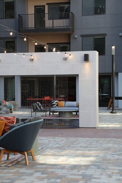 More Photos Of 1100 Webster St, Oakland Apartments For Lease