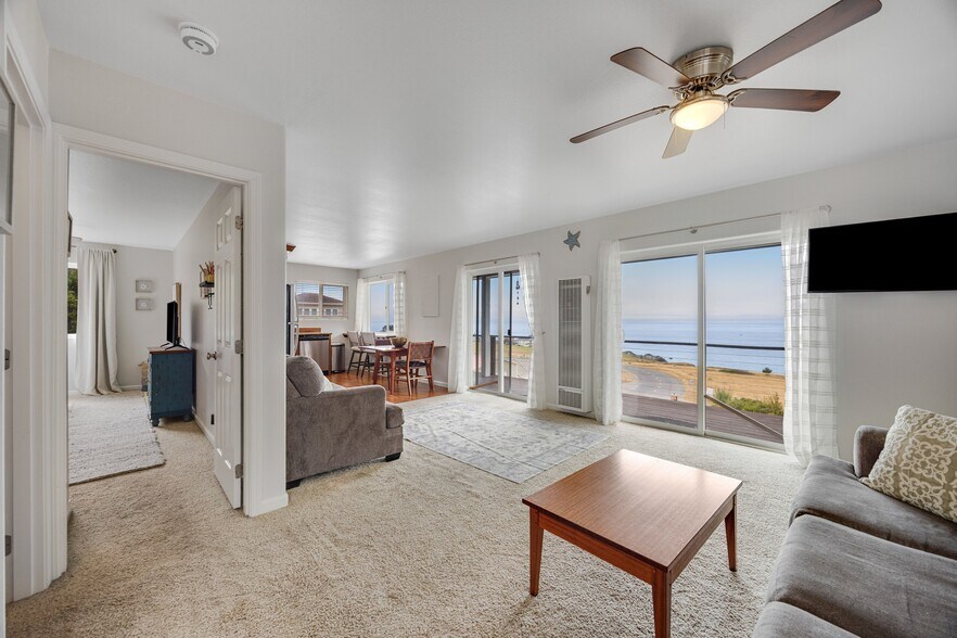More Photos Of 129 Lower Pacific Dr, Whitethorn General Retail For Sale