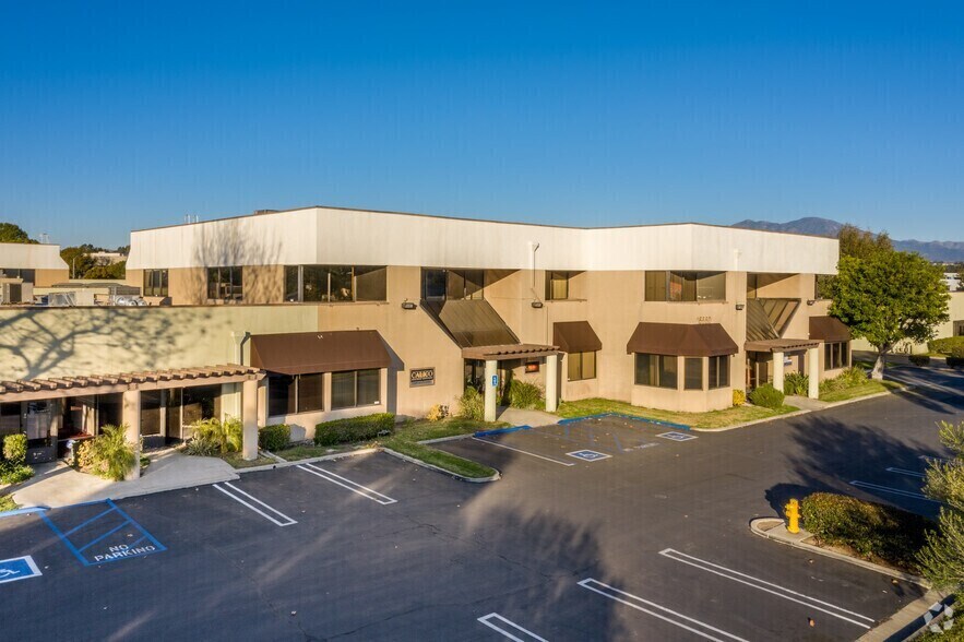 More Photos Of 15540 Rockfield Blvd, Irvine Research And Development For Lease