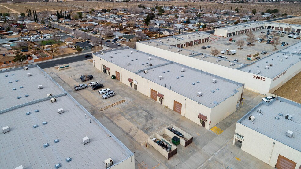 More Photos Of 39360 3rd St E, Palmdale Warehouse For Lease