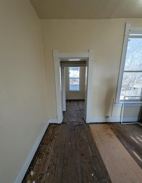 More Photos Of 601-609 NE Perry Ave, Peoria Apartments For Sale