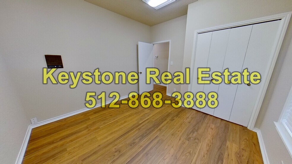 More Photos Of 1915 S Austin Ave, Georgetown Office For Lease