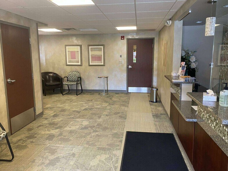 More Photos Of 515 N Lafayette Blvd, South Bend Medical For Sale