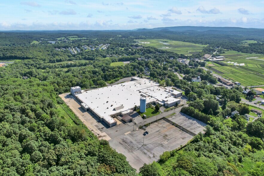 More Photos Of 25 Oakland Ave, Chester Warehouse For Sale