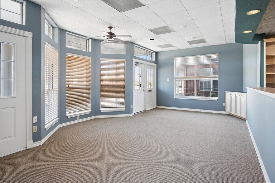 More Photos Of 6407 Colleyville Blvd, Colleyville Medical For Lease