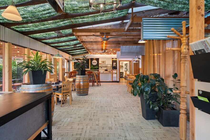 More Photos Of 101 Provence View Ln, Sequim Restaurant For Sale