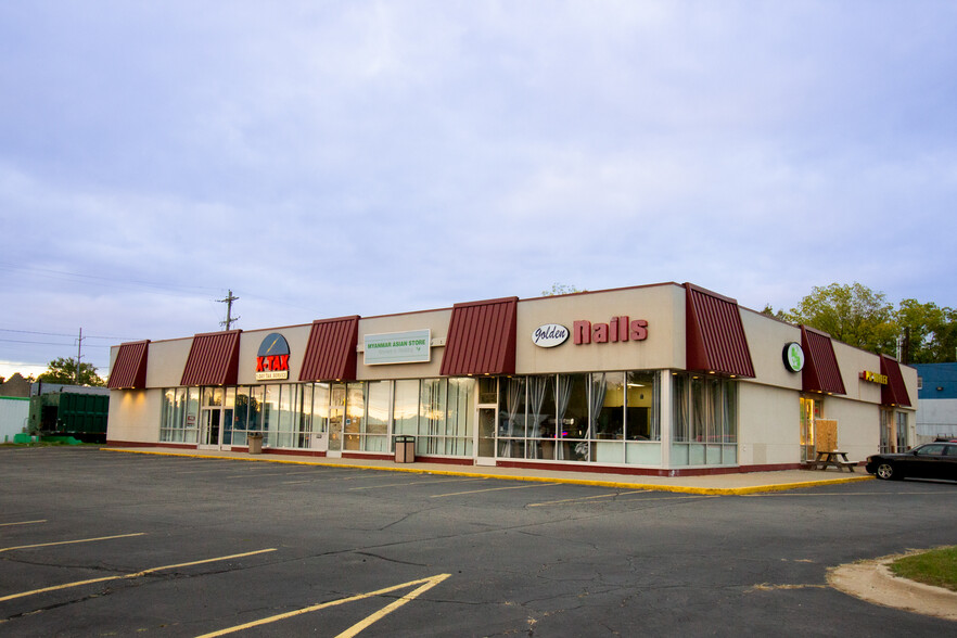 Primary Photo Of 5525 S Cedar St, Lansing Storefront For Lease