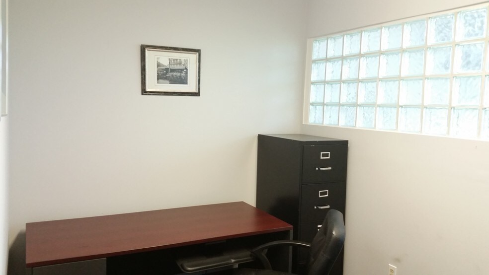 More Photos Of 200 Little Falls St, Falls Church Office For Lease