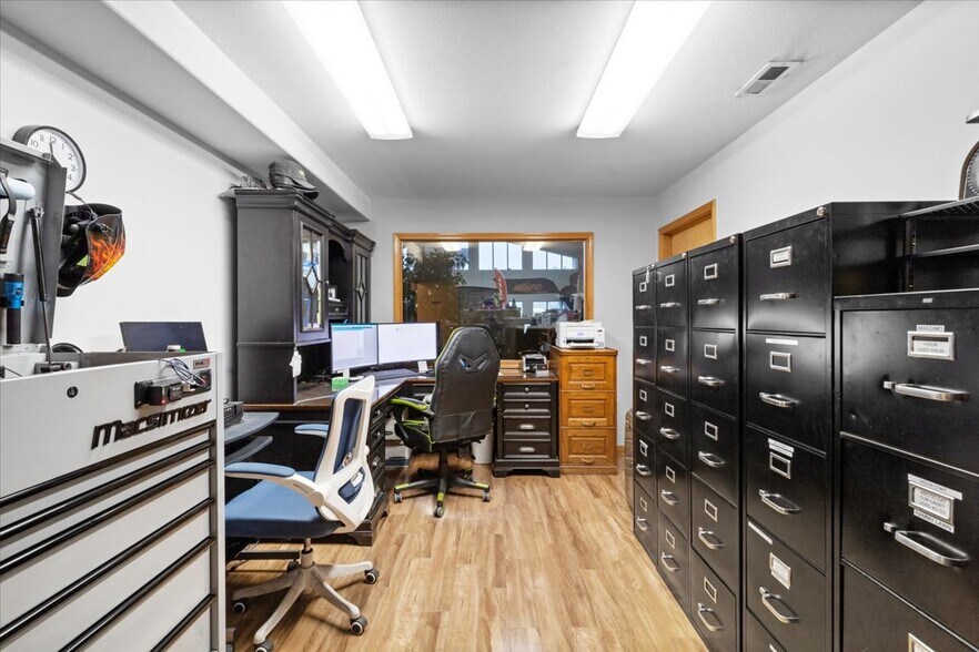 More Photos Of 11494 N Warren St, Hayden Freestanding For Sale