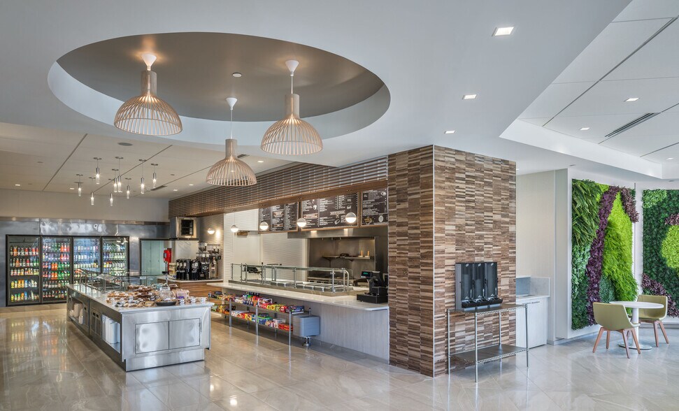 More Photos Of 201 W Big Beaver Rd, Troy Office For Lease