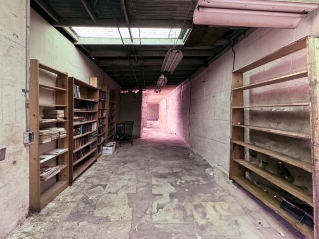 More Photos Of 1117 E Redondo Blvd, Inglewood General Retail For Sale