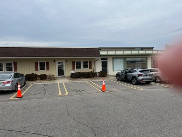 Primary Photo Of 6B Liberty St, Martinsville Office For Lease