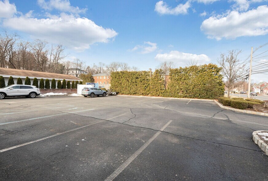 More Photos Of 269 Main St, Madison Bank For Lease