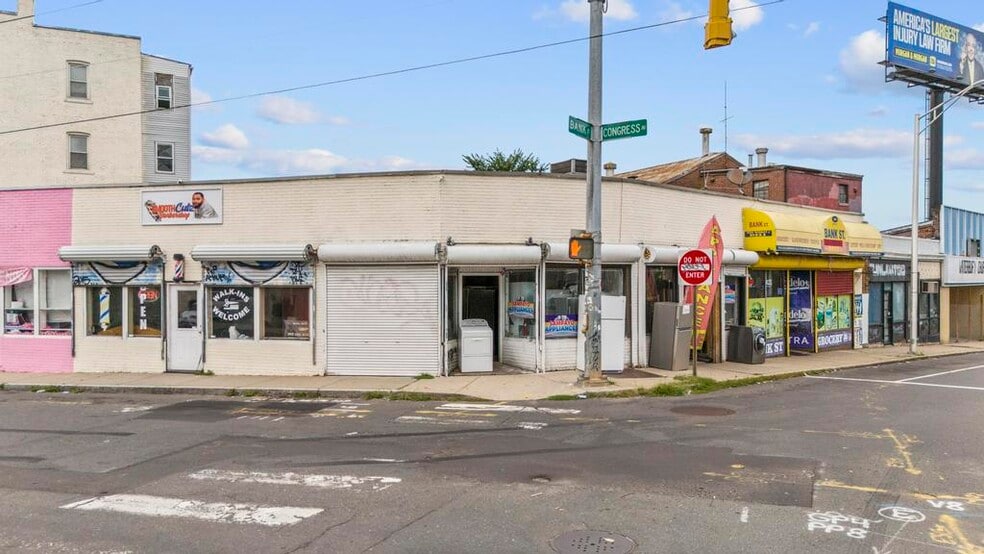 More Photos Of 868-872 Bank St, Waterbury Storefront Retail Residential For Sale
