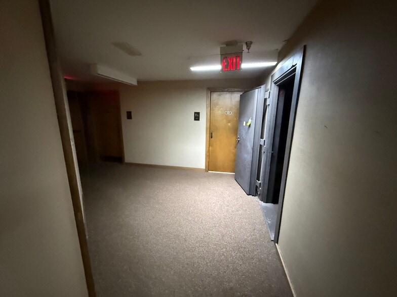 More Photos Of 770 Augusta Rd, Edgefield Office For Lease