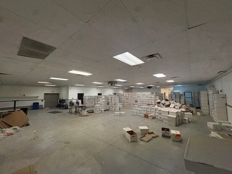 More Photos Of 35 W Brook St, Manchester Industrial For Sale