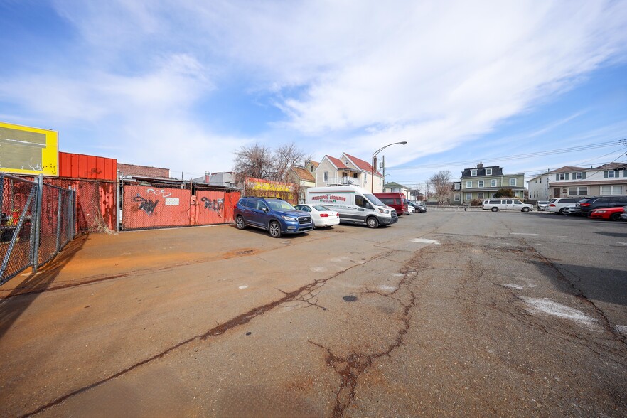 More Photos Of 1198 Castleton Ave, Staten Island Storefront Retail Residential For Sale