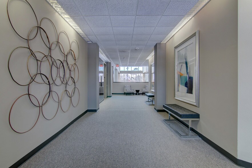 More Photos Of 14511 Falling Creek Dr, Houston Office For Lease