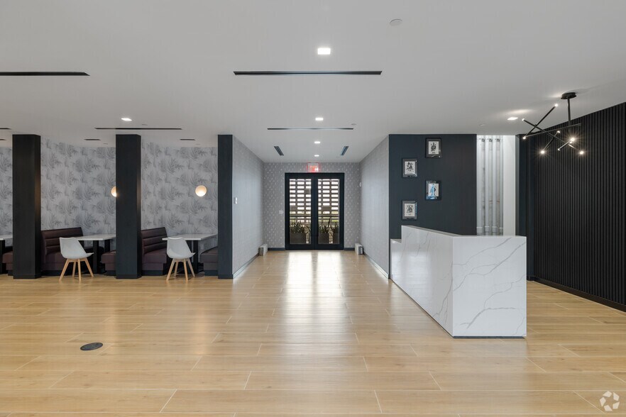 More Photos Of 218 NW 24th St, Miami Office Residential For Lease