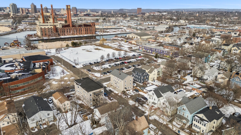 More Photos Of 127 James St, New Haven Apartments For Sale