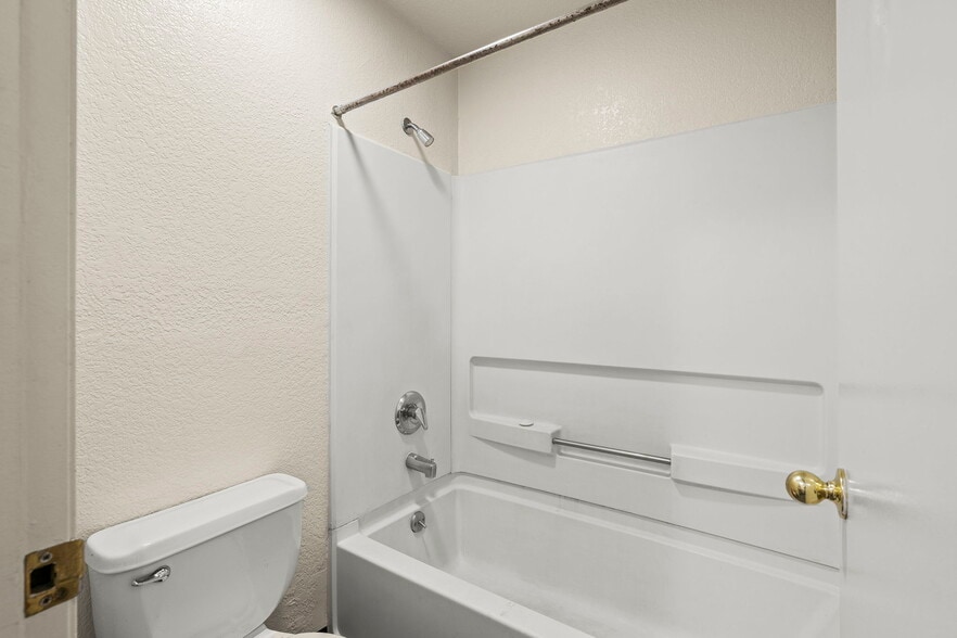 More Photos Of 49 Park St, Reno Apartments For Sale
