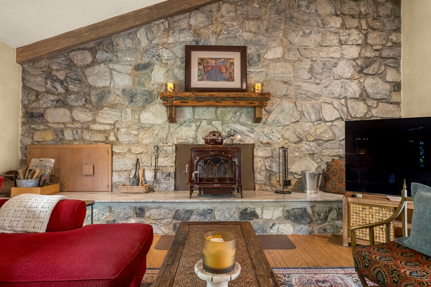 More Photos Of 4282 Pleasant Valley Rd, Placerville Specialty For Sale