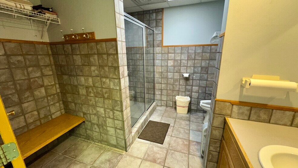 More Photos Of 230 Boyle Rd, Kiowa Service For Sale