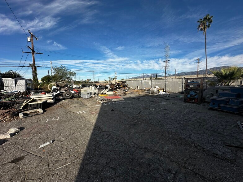 More Photos Of 5141 Calmview Ave, Baldwin Park Service For Lease