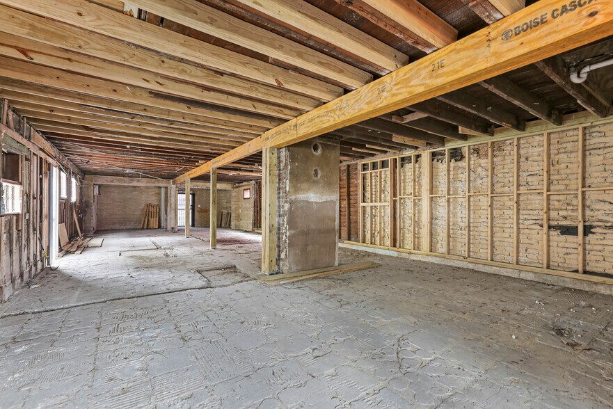 More Photos Of 1468 N Claiborne Ave, New Orleans Office Residential For Sale