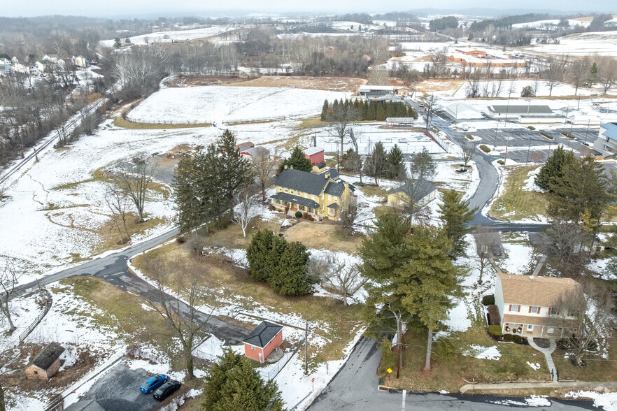 More Photos Of 120 Water St, New Windsor Lodge Meeting Hall For Sale