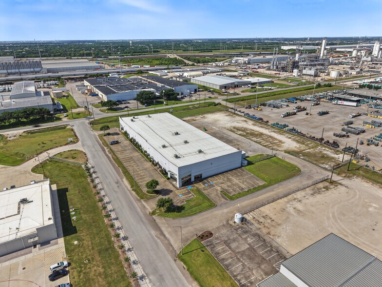 Primary Photo Of 10845 Strang Rd, La Porte Warehouse For Lease